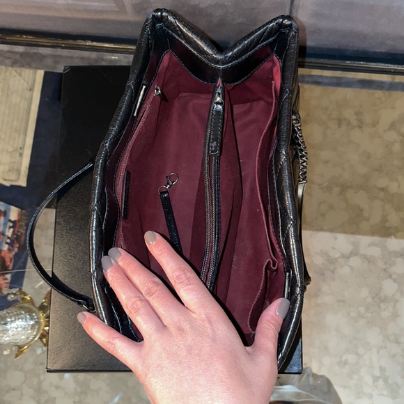 Chanel tote lamb skin quilted black bag - Picture 9 of 15